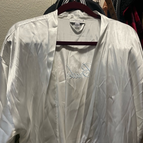 Bride Robe Ivory NWT - Picture 4 of 10
